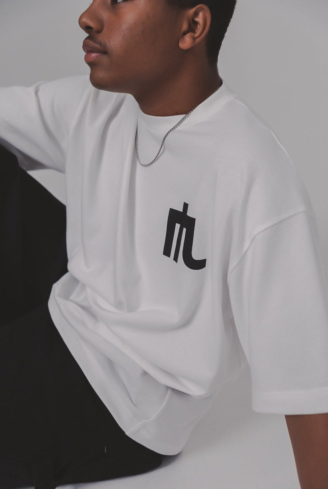 NOBLESS LOGO TEE - Nobless Couture