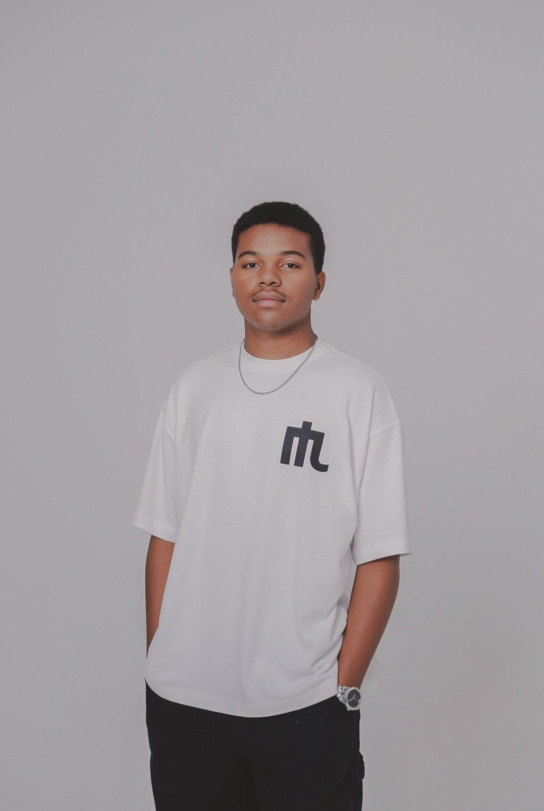 NOBLESS LOGO TEE - Nobless Couture