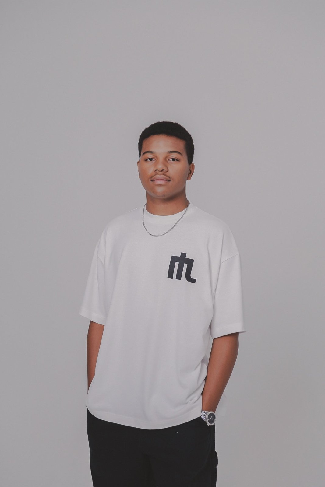 NOBLESS LOGO TEE - Nobless Couture