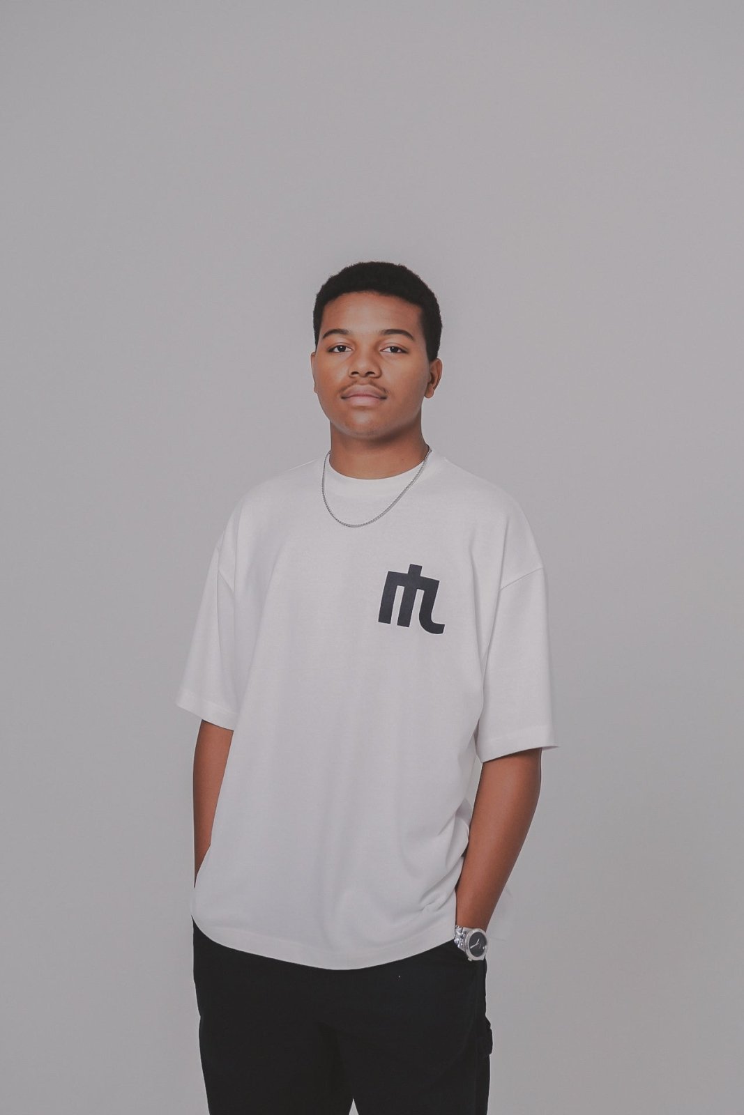 NOBLESS LOGO TEE - Nobless Couture