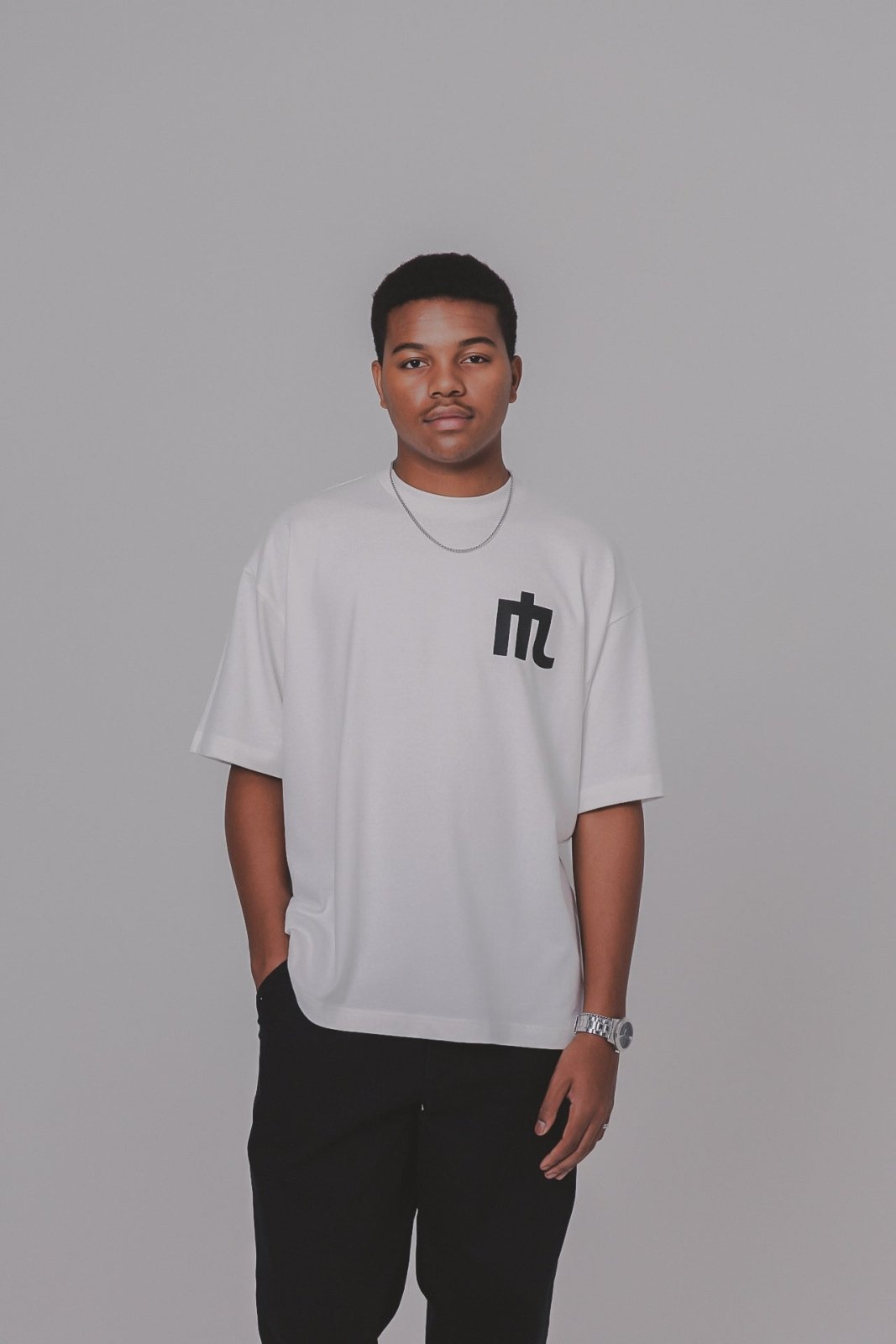 NOBLESS LOGO TEE - Nobless Couture