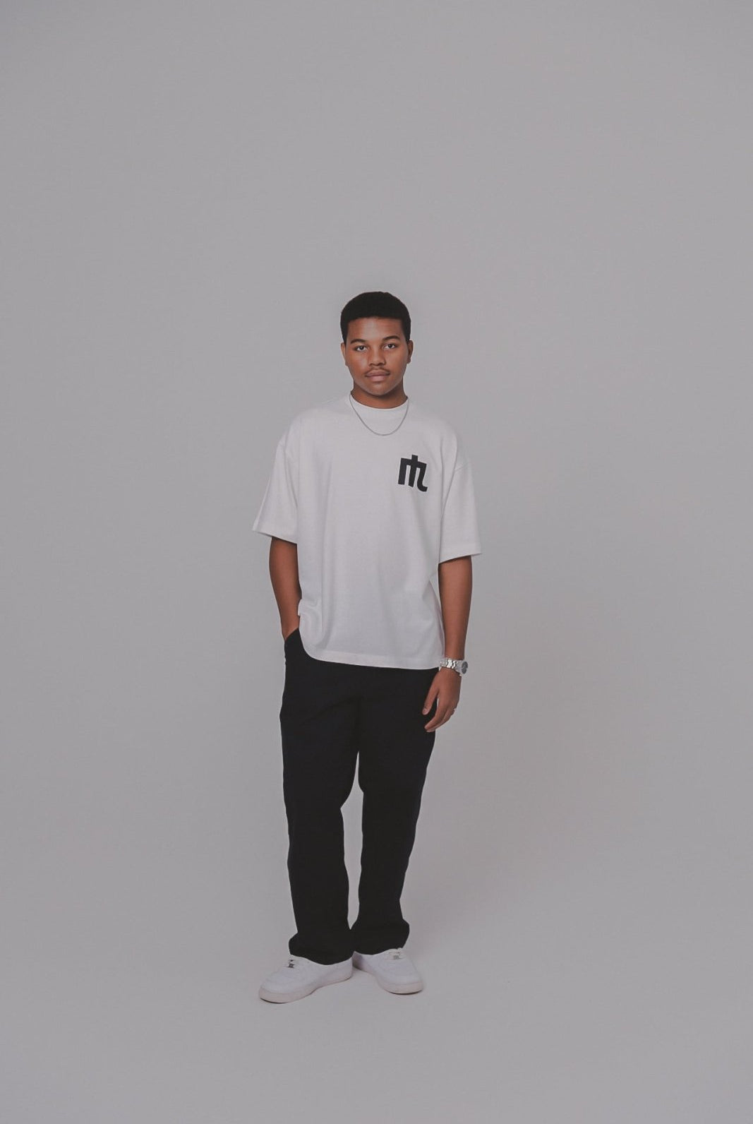 NOBLESS LOGO TEE - Nobless Couture