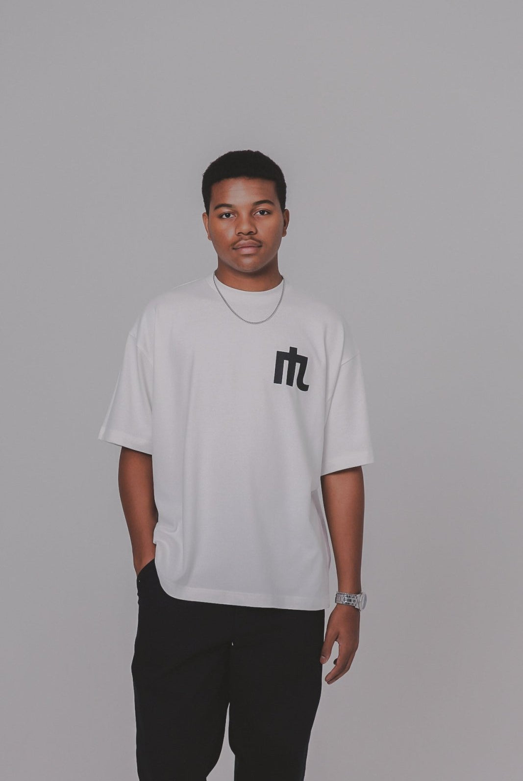 NOBLESS LOGO TEE - Nobless Couture