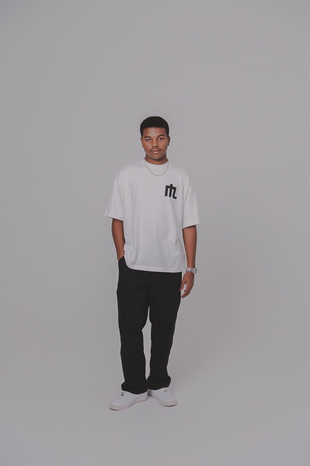 NOBLESS LOGO TEE - Nobless Couture